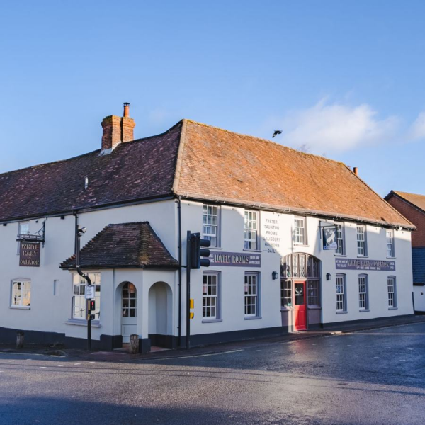 The White Hart Overton