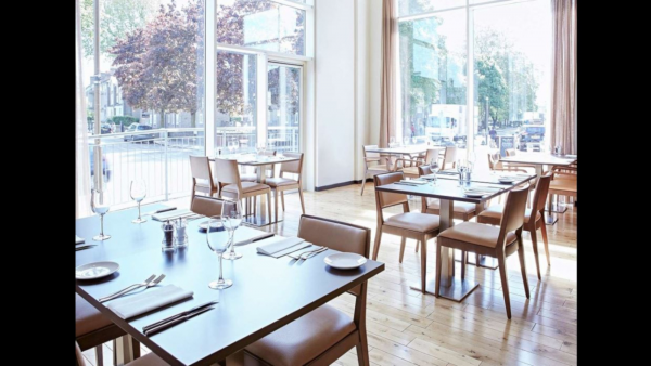 The Gourmet Bar at Novotel London Greenwich Hotel International in