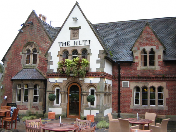 Hutt, Nottingham - Chef & Brewer